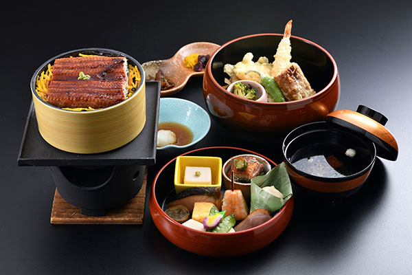 鰻の真蒸膳　萩