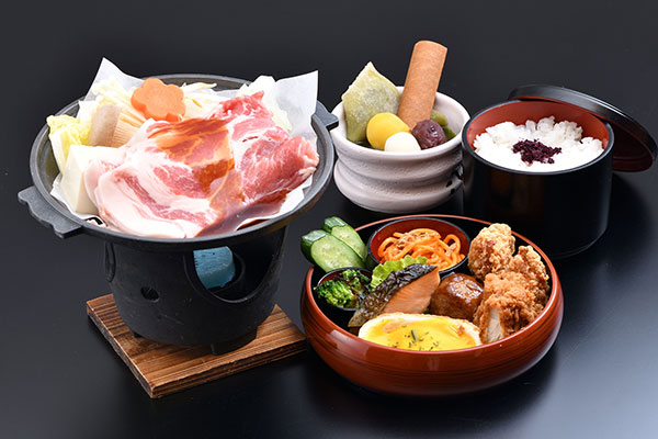 陶板焼き膳 うめ B:豚焼き肉